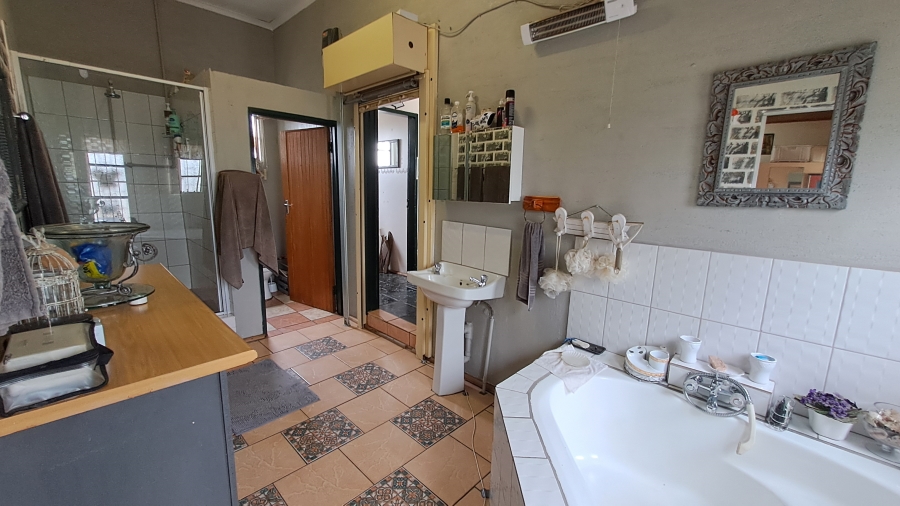 Commercial Property for Sale in Vrede Industrial Free State